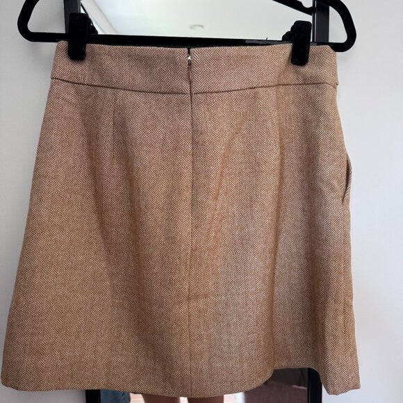 Jcrew tweed brown/tan mini skirt with gold button details - Picture 4 of 4
